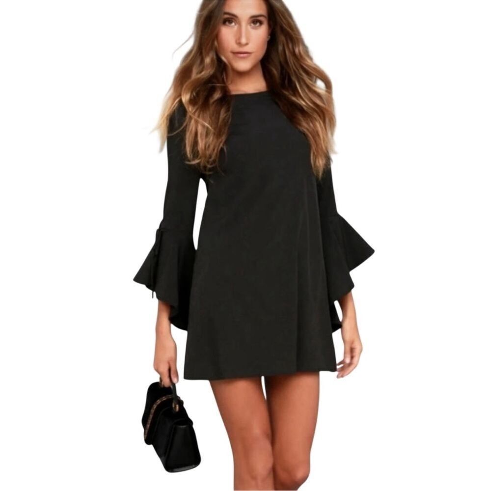 Lulu’s Black Bell Sleeve Tie Back Dress Size Medium Made in USA